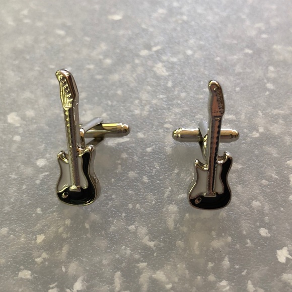CeCe’s Closet Other - Guitar cuff links